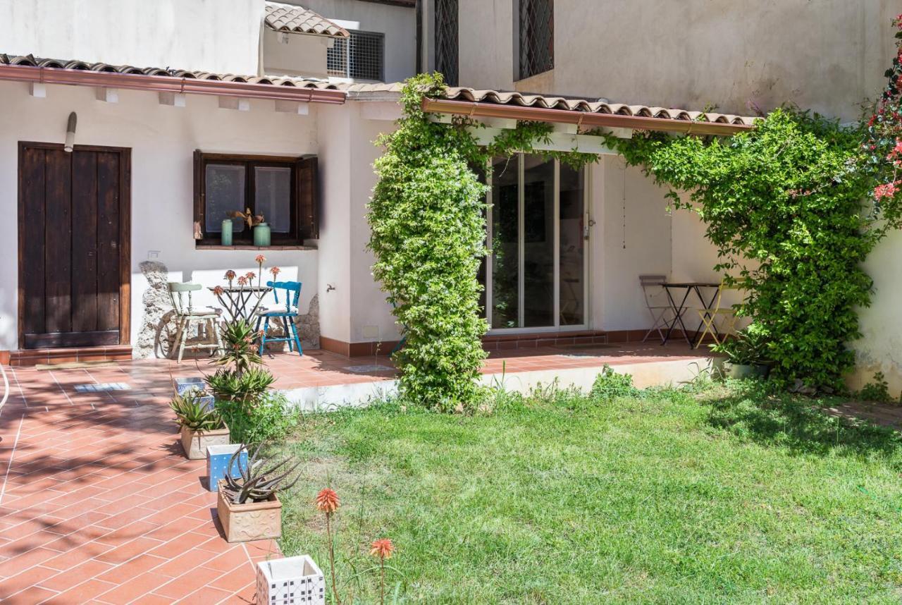 Bed And Book Giusino Bed & Breakfast - Palermo, Palermo